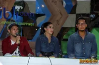 Foto Maliq and D Essentials