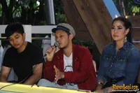 Foto Maliq and D Essentials