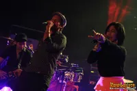 Foto Maliq and D Essentials