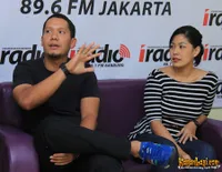 Foto Maliq and D Essentials