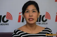 Foto Maliq and D Essentials