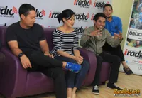 Foto Maliq and D Essentials