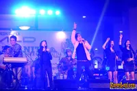 Foto Maliq and D Essentials