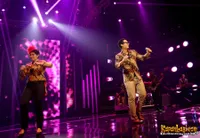 Foto Maliq and D Essentials