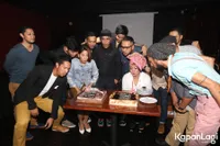 Foto Maliq and D Essentials