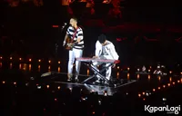 Foto Maliq and D Essentials