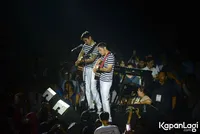 Foto Maliq and D Essentials