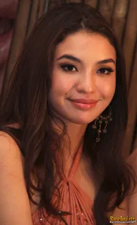 Foto Manohara Odelia Pinot