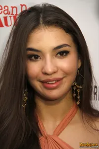 Foto Manohara Odelia Pinot