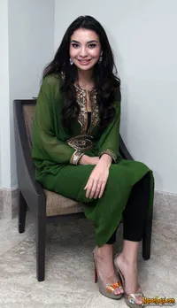 Foto Manohara Odelia Pinot