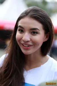 Foto Manohara Odelia Pinot