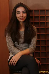 Foto Manohara Odelia Pinot