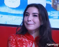 Foto Manohara Odelia Pinot