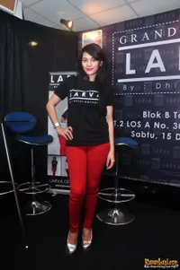 Foto Masayu Anastasia