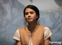Foto Maudy Ayunda