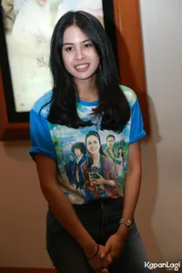 Foto Maudy Ayunda