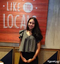 Foto Maudy Ayunda
