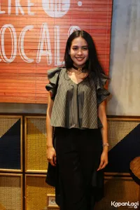 Foto Maudy Ayunda
