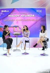 Foto Maudy Ayunda