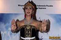 Foto Maudy Koesnaedi