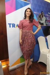 Foto Maudy Koesnaedi