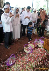 Foto Maudy Koesnaedi