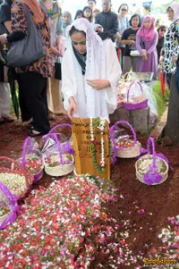 Foto Maudy Koesnaedi