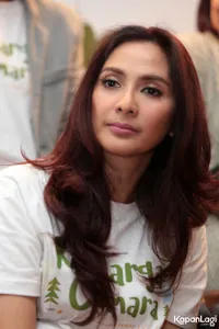 Foto Maudy Koesnaedi