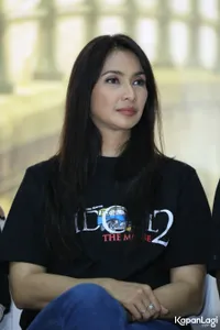 Foto Maudy Koesnaedi