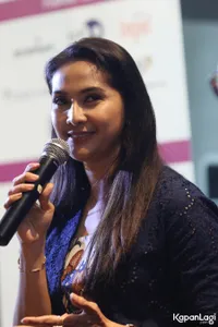 Foto Maudy Koesnaedi