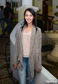 Foto Melayu Nicole Hall