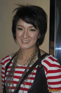 Foto Melly Herlina