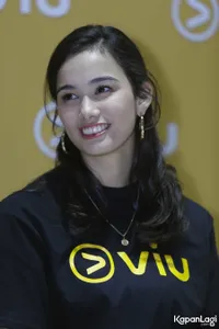 Foto Mentari De Meralle