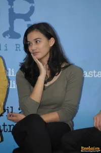 Foto Mentari De Merelle