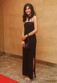 Foto Mikha Tambayong