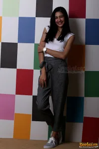 Foto Mikha Tambayong