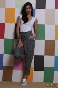 Foto Mikha Tambayong