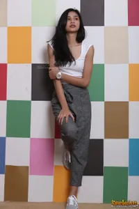 Foto Mikha Tambayong