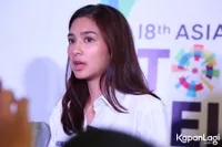 Foto Mikha Tambayong