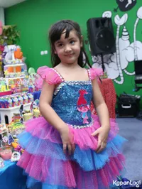 Foto Mikhayla Bakrie