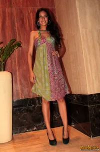 Foto Nadine Alexandra Dewi Ames