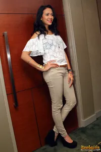 Foto Nadine Alexandra Dewi Ames