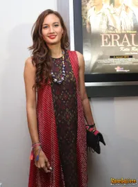 Foto Nadine Chandrawinata