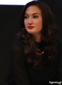 Foto Nadine Chandrawinata