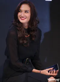 Foto Nadine Chandrawinata