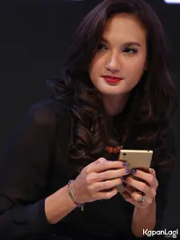 Foto Nadine Chandrawinata