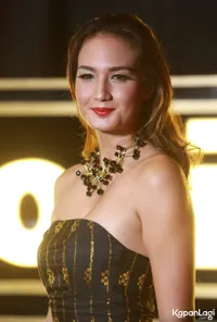 Foto Nadine Chandrawinata