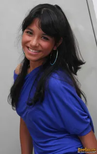 Foto Nadine E Woworuntu