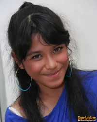 Foto Nadine E Woworuntu