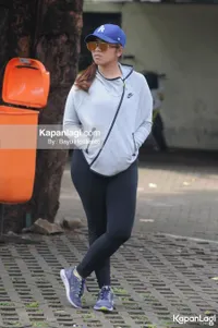 Foto Nadine Waworuntu